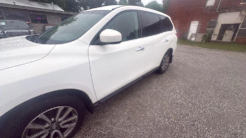 2014 Nissan Pathfinder S