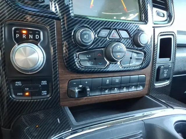 2017 Ram 1500 Laramie Crew Cab 4x4 57 Box