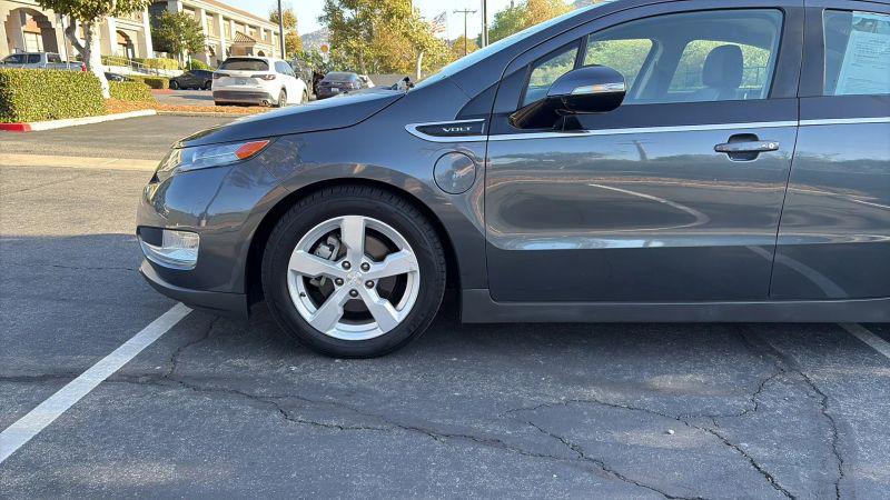 2013 Chevrolet Volt Base