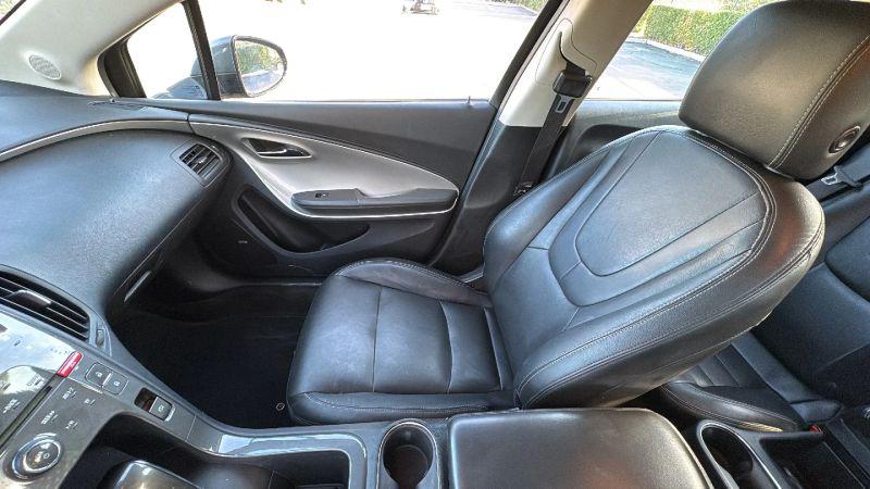 2013 Chevrolet Volt Base