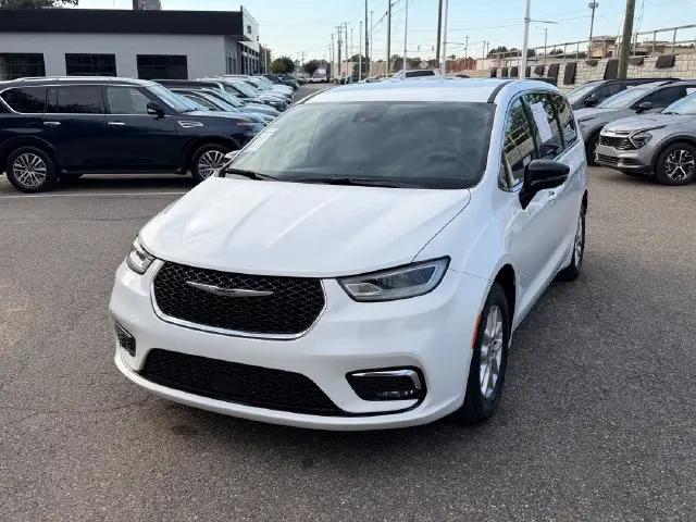 2025 Chrysler Pacifica Select for sale in Mooresville, NC