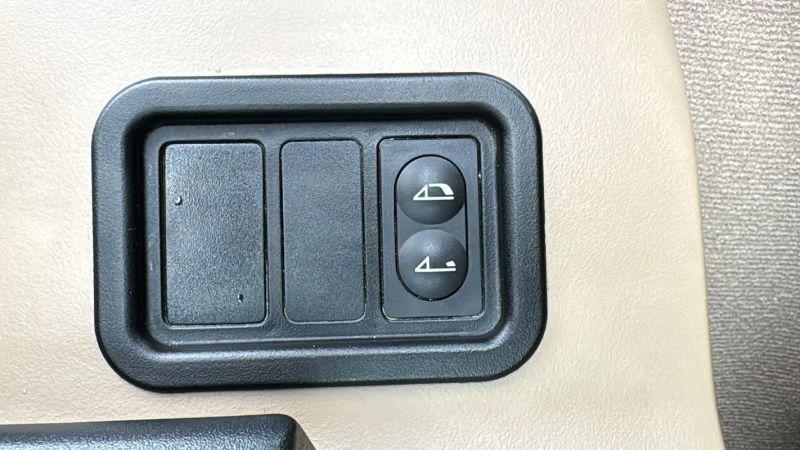 2001 BMW Z3 2.5i
