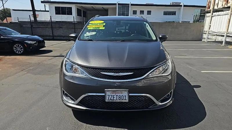 2017 Chrysler Pacifica Touring-L
