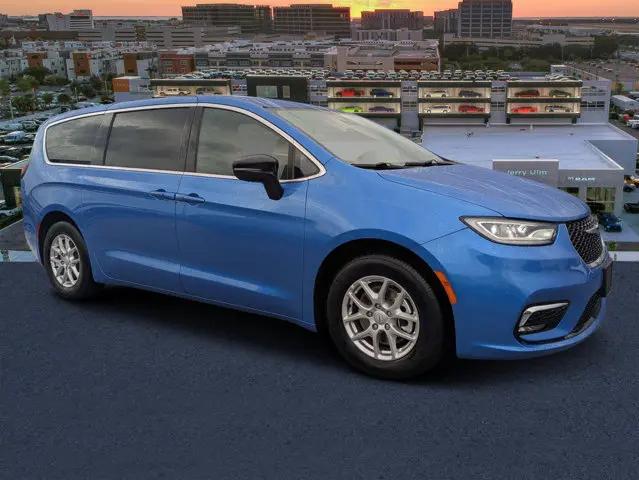 2026 Chrysler Pacifica Select for sale in Tampa, FL