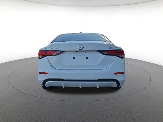 2022 Nissan Sentra SV Xtronic CVT