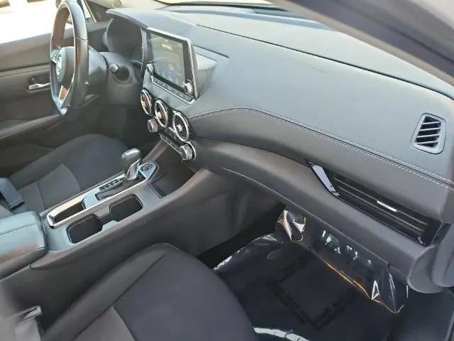 2022 Nissan Sentra SV Xtronic CVT