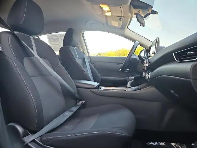 2022 Nissan Sentra SV Xtronic CVT