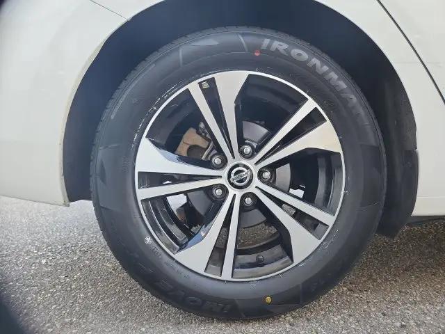 2022 Nissan Sentra SV Xtronic CVT