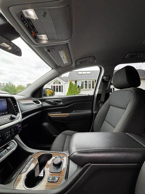 2021 GMC Acadia AWD SLE