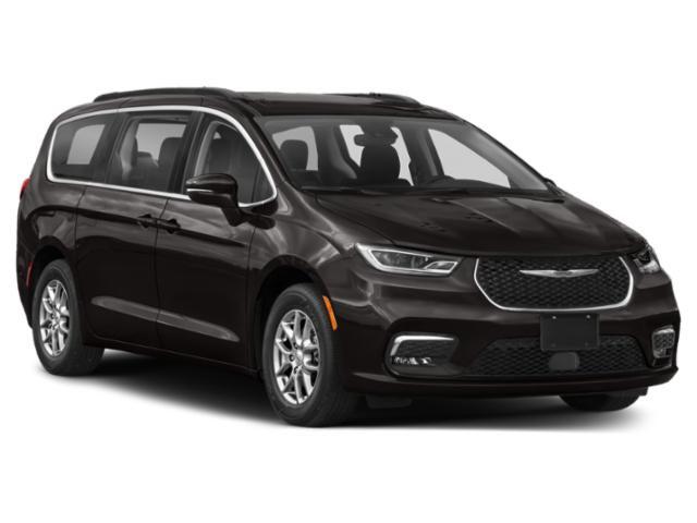2023 Chrysler Pacifica photo 6 of 15