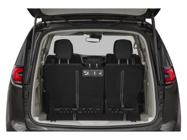 2023 Chrysler Pacifica photo 11 of 15