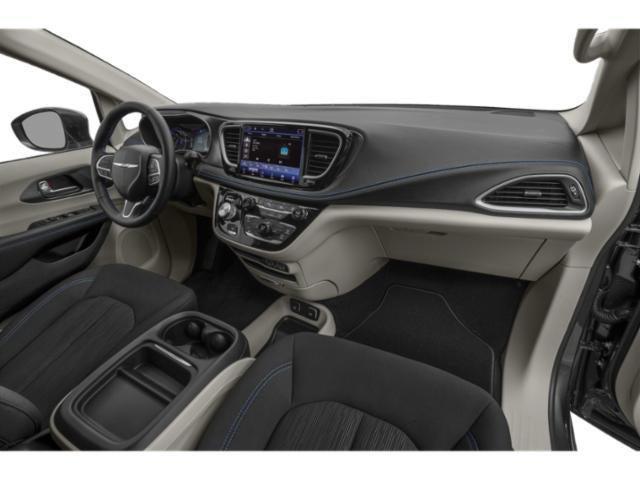 2023 Chrysler Pacifica photo 15 of 15