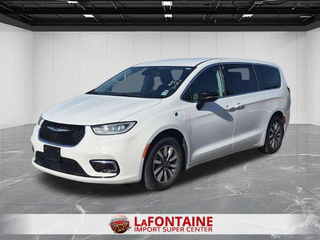 2024 Chrysler Pacifica Hybrid Select for sale in Dearborn, MI