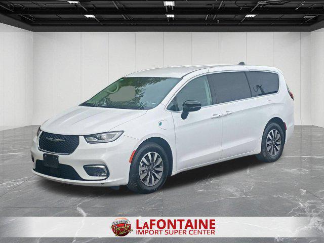 2024 Chrysler Pacifica Hybrid Select for sale in Dearborn, MI