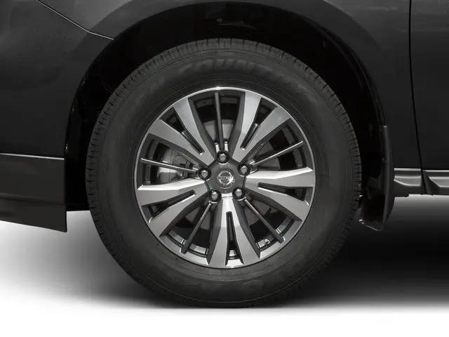 2017 Nissan Pathfinder SL