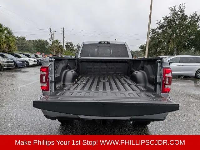 2024 Ram 3500 Laramie Crew Cab 4x4 8 Box