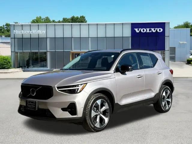 2026 Volvo XC40 Plus, B5 AWD Gas mild hybrid, Dark for sale in Wappingers Falls, NY