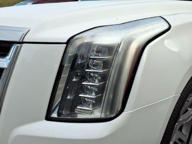 2020 Cadillac Escalade ESV 4WD Premium Luxury 2020 Cadillac Escalade ESV 4WD Premium Luxury