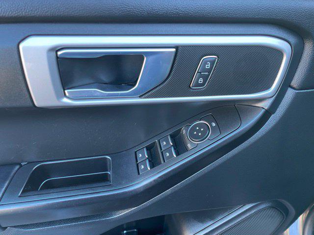 2021 Ford Explorer Base