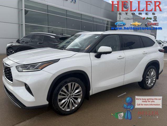 2025 Toyota Highlander LE for sale in El Paso, IL