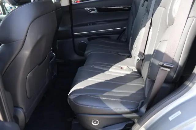 2026 Genesis GV80 2.5T AWD