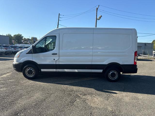 2019 Ford Transit 148 WB Medium Roof Cargo