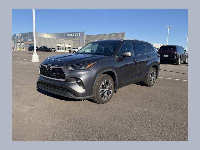 2022 Toyota Highlander XLE for sale near Findlay, OH