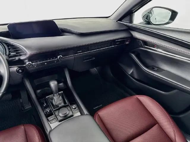 2025 Mazda Mazda3 2.5 S Carbon Edition
