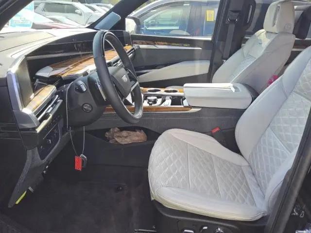 2025 Cadillac Escalade Sport Platinum
