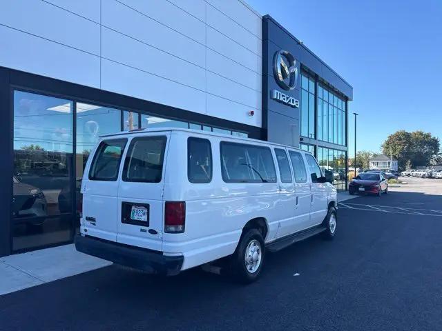 2013 Ford E-350 Super Duty XL