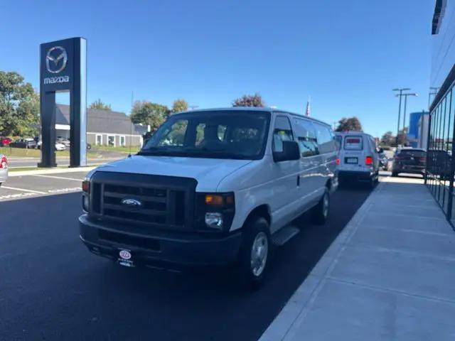 2013 Ford E-350 Super Duty XL