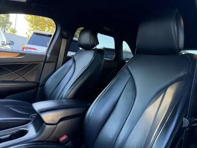2019 Lincoln MKC Select
