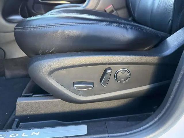 2019 Lincoln MKC Select