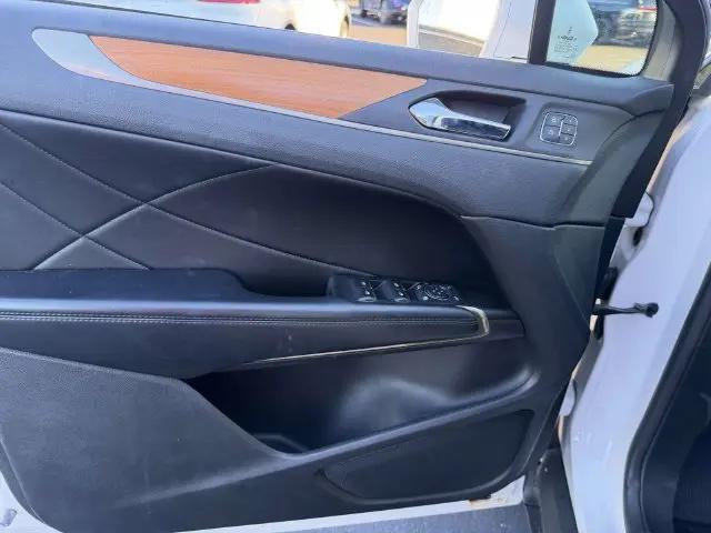 2019 Lincoln MKC Select