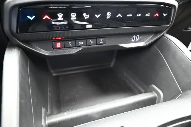 2026 Jeep Cherokee Overland 4x4