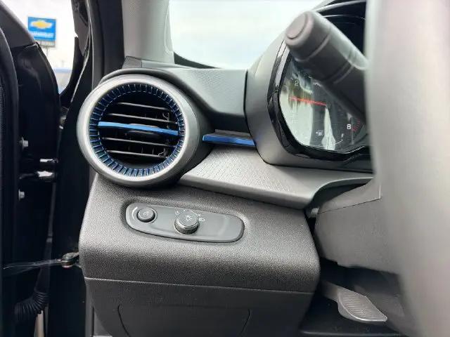 2024 Chevrolet Trax FWD SP