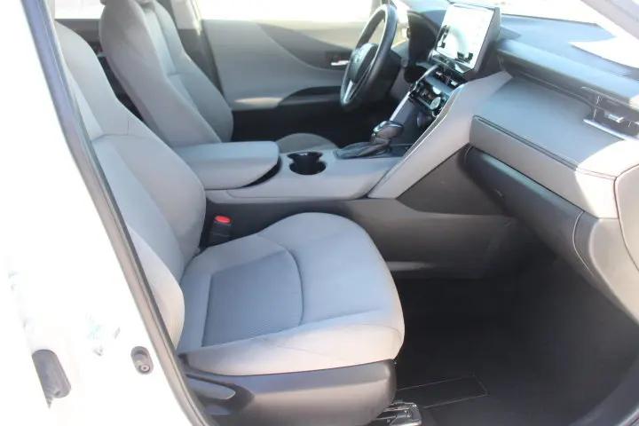 2021 Toyota Venza LE