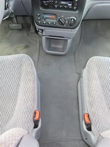 2000 Dodge Caravan SE