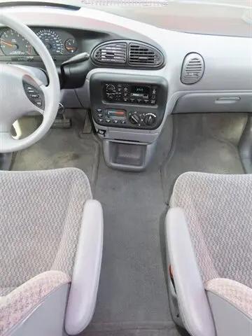 2000 Dodge Caravan SE
