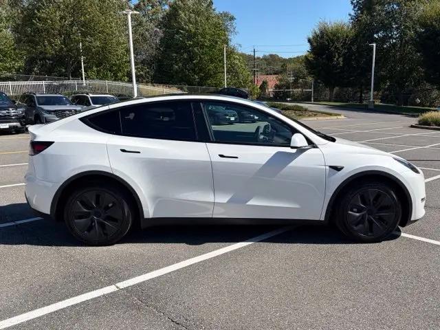2024 Tesla Model Y Long Range Dual Motor All-Wheel Drive