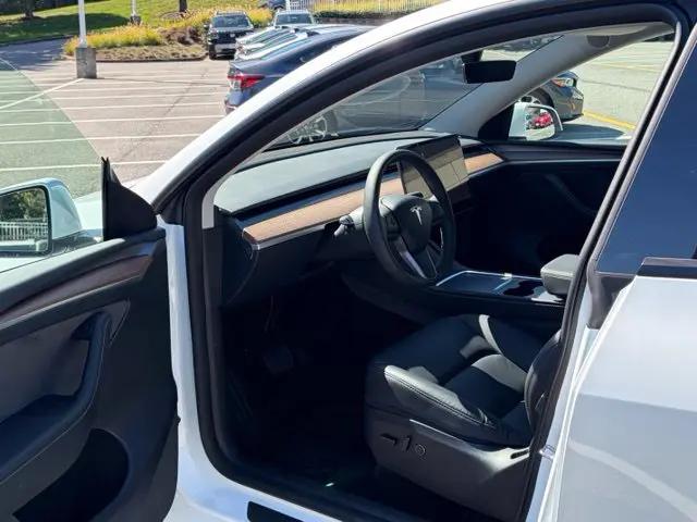 2024 Tesla Model Y Long Range Dual Motor All-Wheel Drive