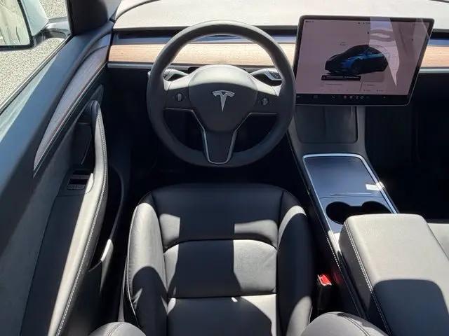 2024 Tesla Model Y Long Range Dual Motor All-Wheel Drive