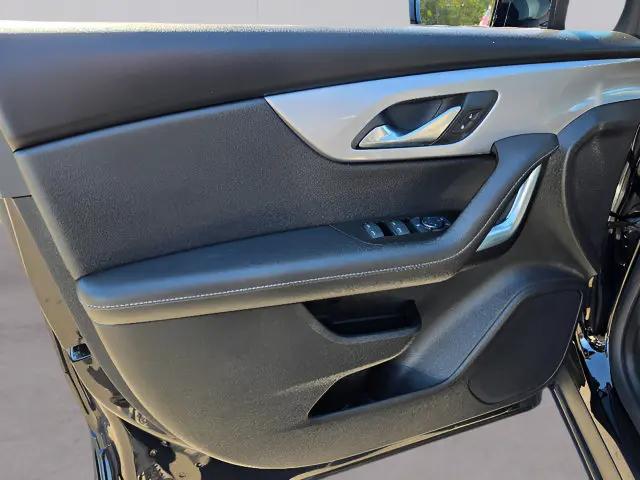 2025 Chevrolet Blazer FWD 2LT