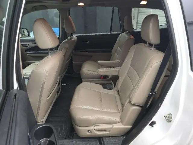 2020 Honda Pilot AWD Elite