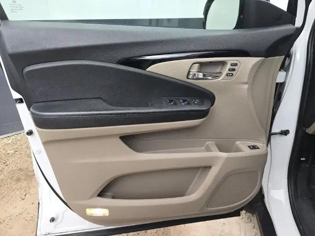 2020 Honda Pilot AWD Elite