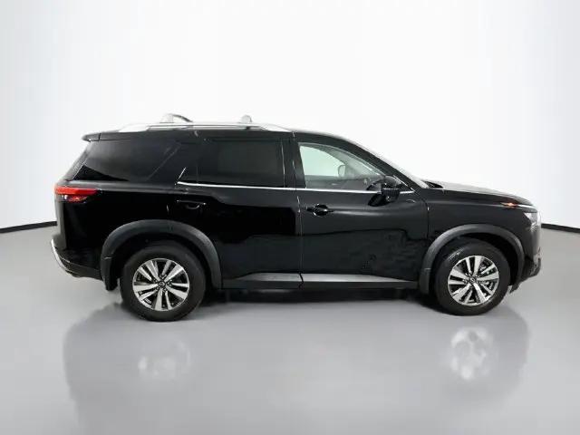 2025 Nissan Pathfinder SL 4WD