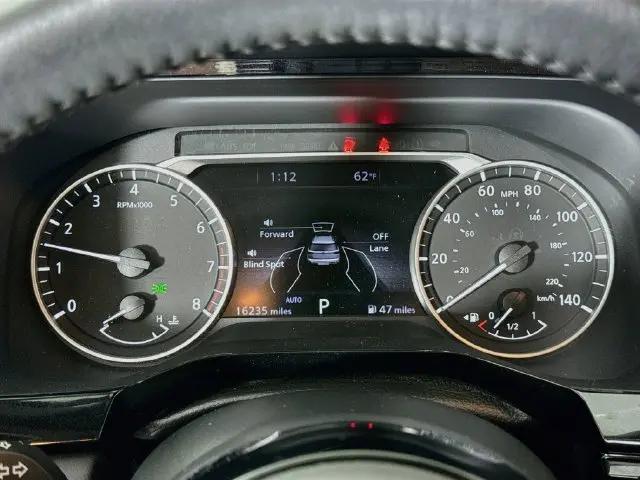2025 Nissan Pathfinder SL 4WD