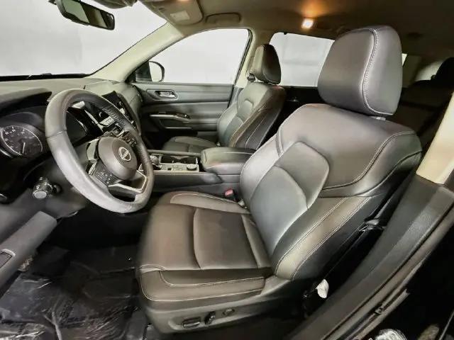 2025 Nissan Pathfinder SL 4WD