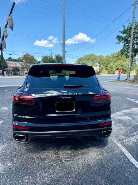 2016 Porsche Cayenne Base