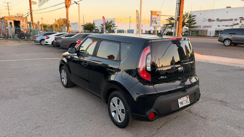 2016 Kia Soul Base